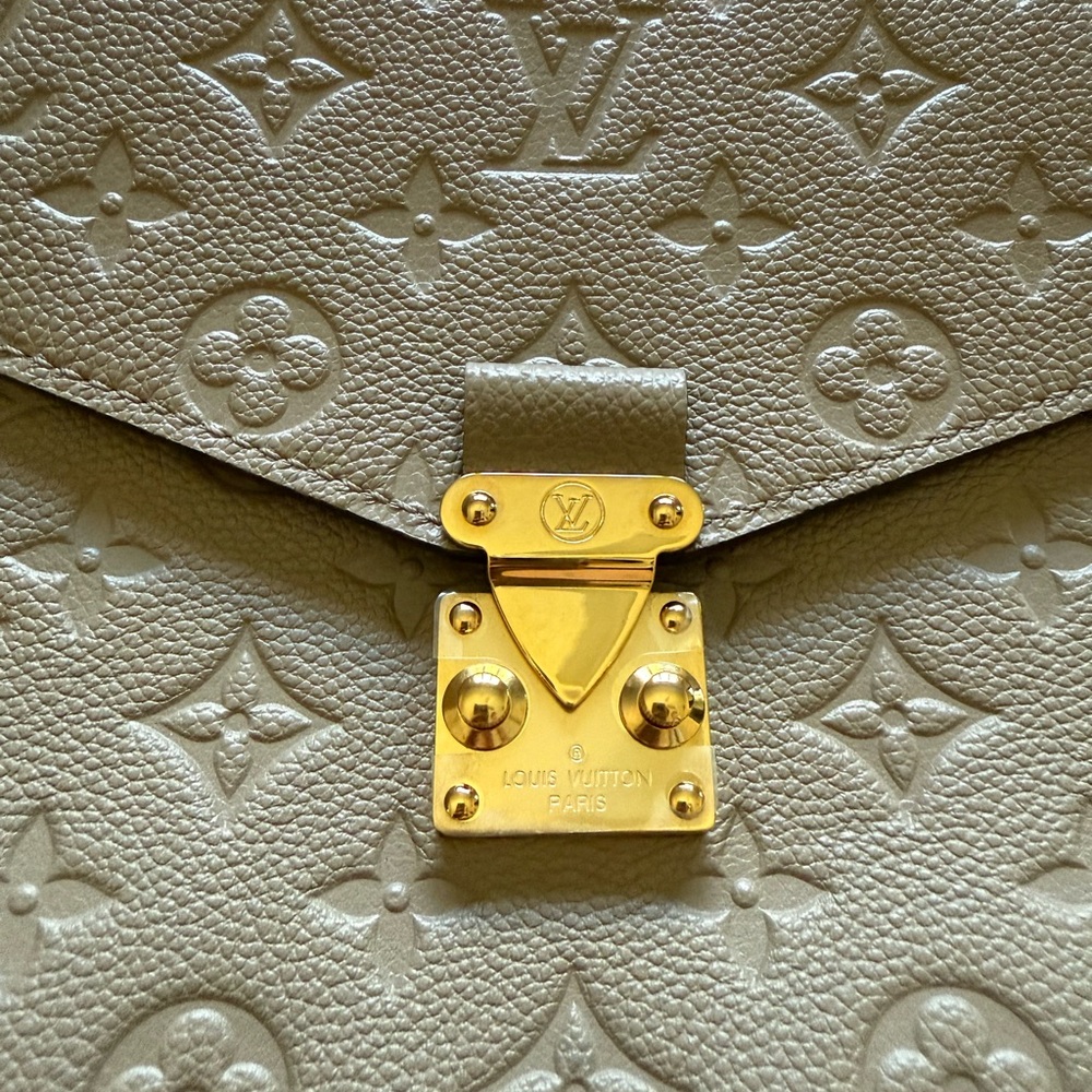 Louis Vuitton Empreinte Pochette Metis Beige - Picture 11 of 15